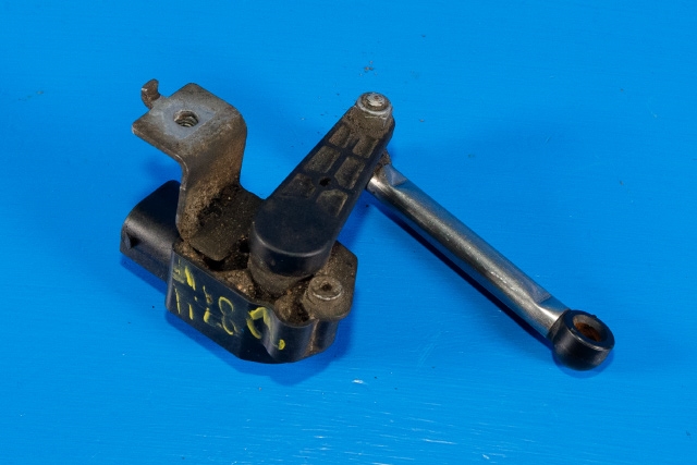 Sensor nivå til BMW X6 2008-2014 (E71/E72) (E71/E72) (BMW|6 785 206|)