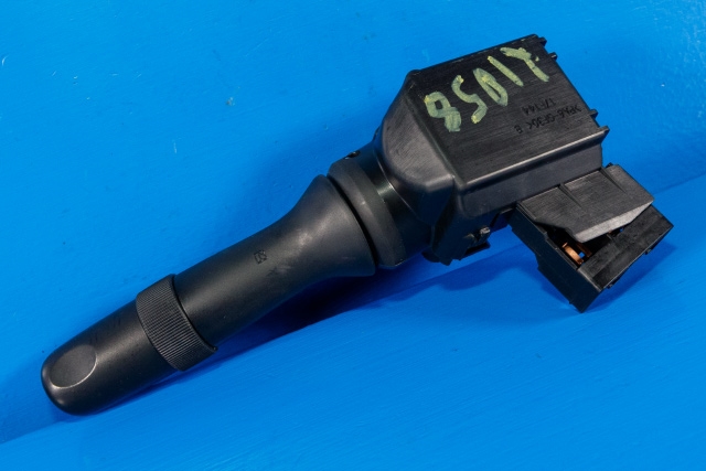Bryter visker til Toyota Corolla 2007-2013  (TOYOTA|17F524-05200|)