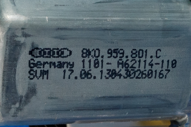 Ruteheis venstre foran til Audi A1 2010-2014 (Type I, Fase 1)  (VAG|8X4 837 461|8K0 959 801 C|)