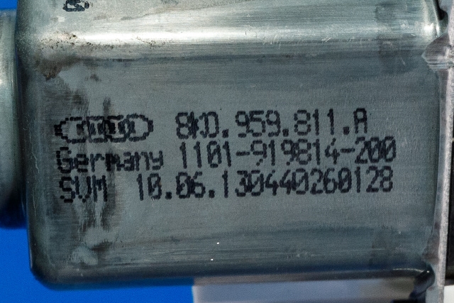 Ruteheis høyre bak til Audi A1 2010-2014 (Type I, Fase 1)  (VAG|8X4 839 462|)