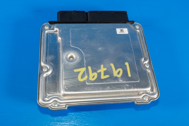 Styreenhet motor til VW Golf VII 2012-2017 (Fase 1) (BOSCH|0 261 S09 836|04E 907 309 F|)