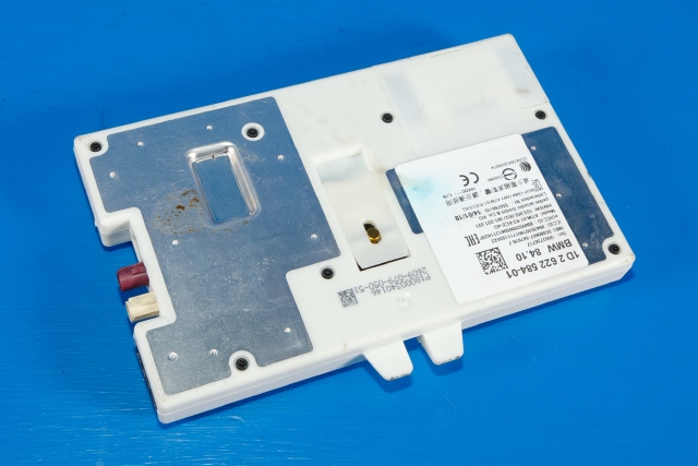 Antenne forsterker til BMW X1, 2015-2022 (F48) (F48) (BMW|2 622 584)