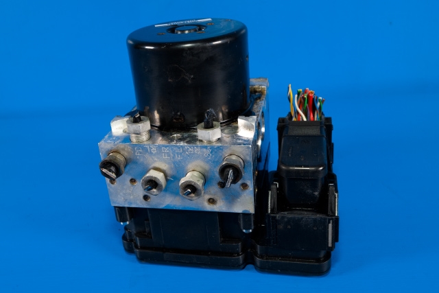 ABS sentral til Volvo V60, 2010-2013 (Type I, Fase 1) (VOLVO|P31329137)