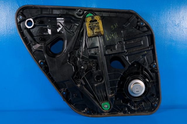 Ruteheis høyre bak til Volvo V40 2012-2019  