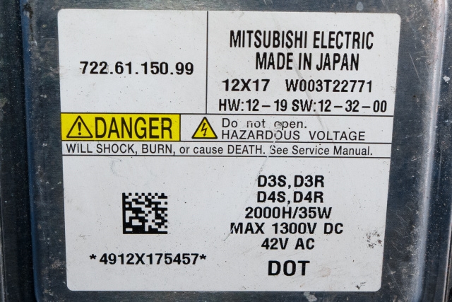 Styreenhet xenon/ballast til Volvo V40 2012-2019  (MITSUBISHI|W003T22771|)
