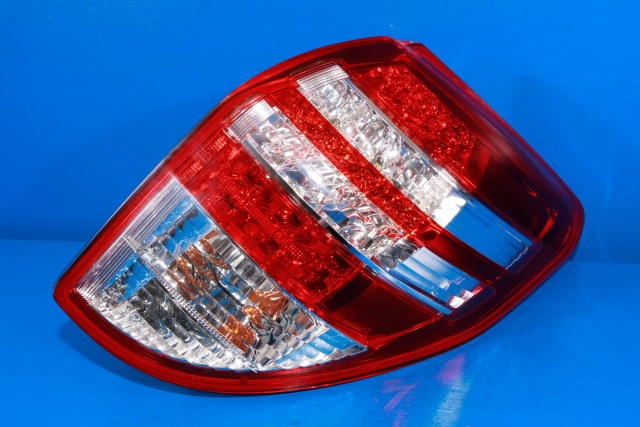 Baklykt høyre til Toyota RAV4 2009-2013 (Type III, Fase 2)