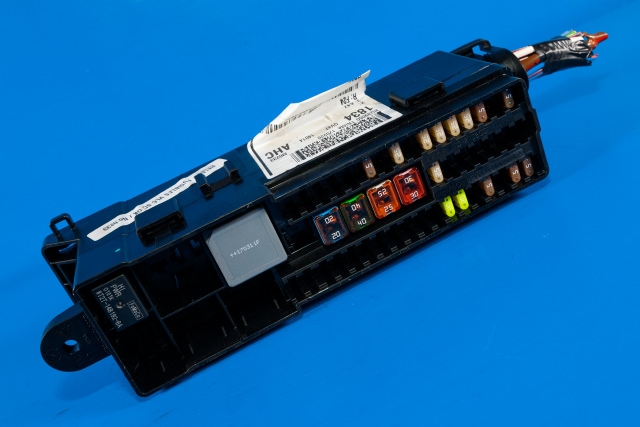 Sikringsboks til Ford Kuga, 2013-2019  (FORD|GV4T-14014-AHC)