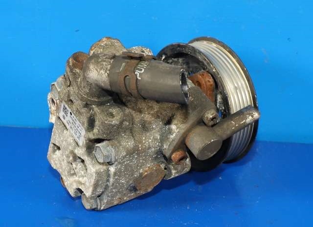 Servo pumpe mekanisk til VW Transporter / Caravelle 2009-2015 (Fase 2) (T5) (T5) (VAG|7E0 422 154 E|)