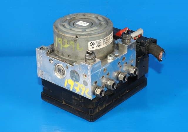 ABS sentral til VW Golf VII 2012-2017 (Fase 1)  (VAG|5Q0 614 517 AL|5Q0 907 379 AK|)