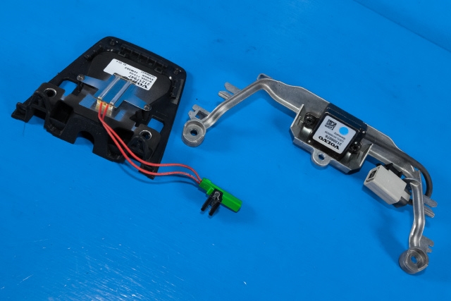 Parkeringskamera foran til Volvo V70 2007-2013 (Type III, Fase 1) (VOLVO|31300076|)