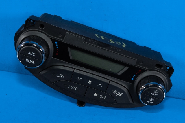 Varmeapparat betjening til Toyota Yaris, 2012-2014 (Type III, Fase 1)  (TOYOTA|55900-0D340)