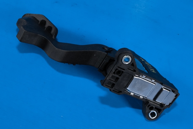 Pedal gass til Toyota Yaris 2012-2014 (Type III, Fase 1) (TOYOTA|78110-0D160|)