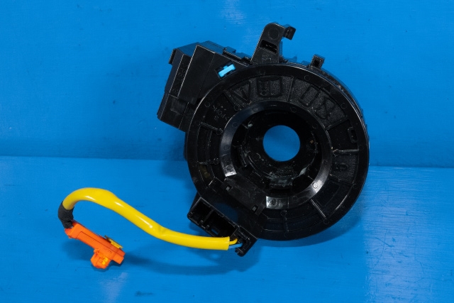 Airbag slepering til Toyota Yaris, 2012-2014 (Type III, Fase 1)  (TOYOTA|75E324-0D050)