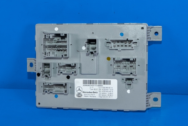 Styreenhet (SAM - Signal Acquisition Module) til Mercedes GLC, 2015-2022 (X253) (X253) (HELLA|5DK 010 775-77)
