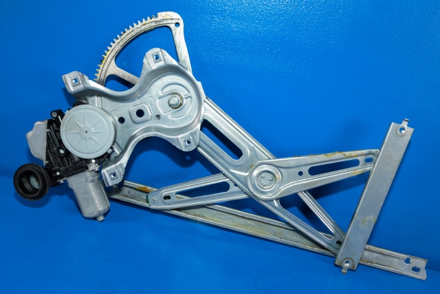 Ruteheis venstre foran til Toyota Yaris, 2012-2014 (Type III, Fase 1)  (DENSO|062020-2153)