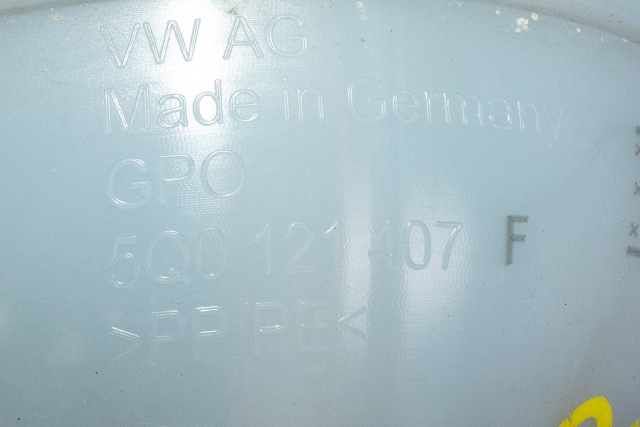 Ekspansjonstank til VW Passat 2015-2019 (Fase 1) (B8) (B8) (VAG|5Q0 121 407 F|)