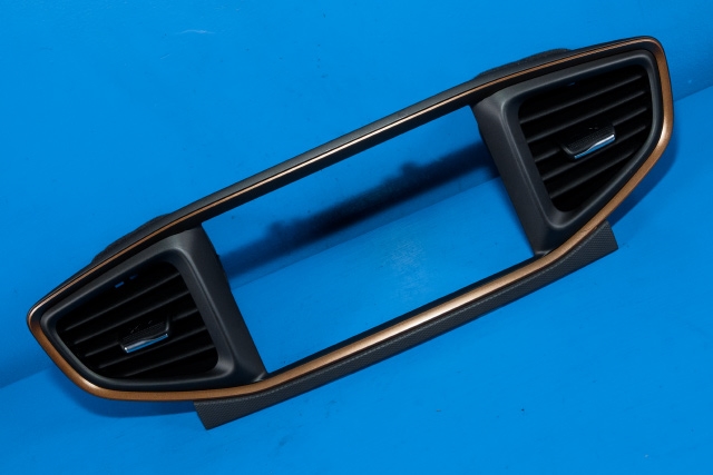 Dashbord friskluftdyse midtkonsoll til Hyundai Ioniq Electric, 2016-2019 (Fase 1)  (HYUNDAI|84740-G2100)