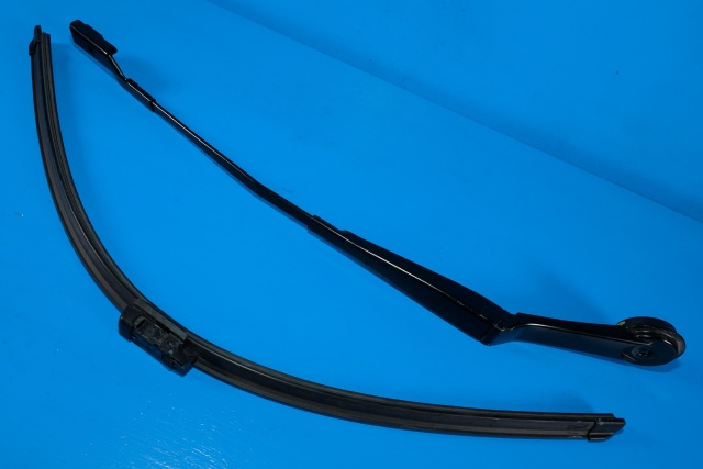 Viskerarm frontrute høyre til Ford Focus, electric, 2012-2018  