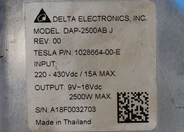 DCDC converter elbil til Tesla Model S 2016-2021 (Fase 2)  (TESLA|1028664-00-E|)