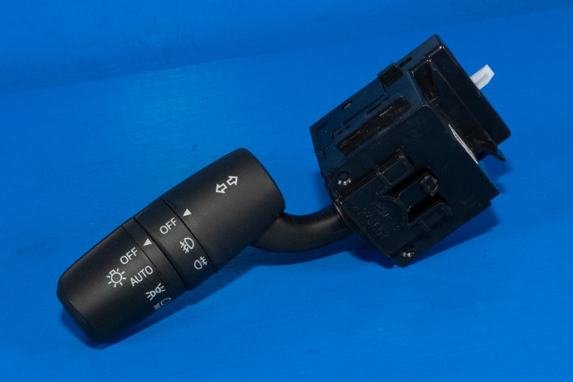 Bryter blink til Mazda 3 2016-2019 (Type III, Fase 2) (MAZDA|BAEK-17J686|)