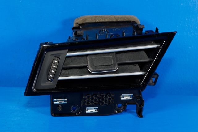 Dashbord friskluftdyse venstre til VW Passat, 2015-2019 (Fase 1) (B8) (B8) (VAG|3G1 819 701 E)