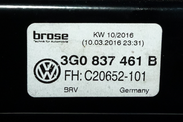 Ruteheis venstre foran til VW Passat 2015-2019 (Fase 1) (B8) (B8) (VAG|5Q4 959 801 B|)