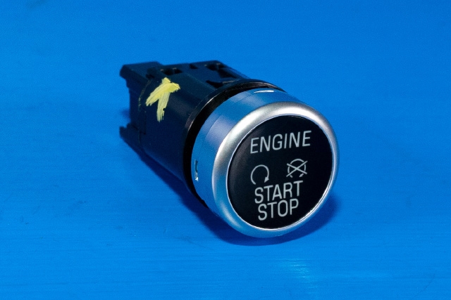 Bryter start/stopp til Ford Kuga, 2013-2019  