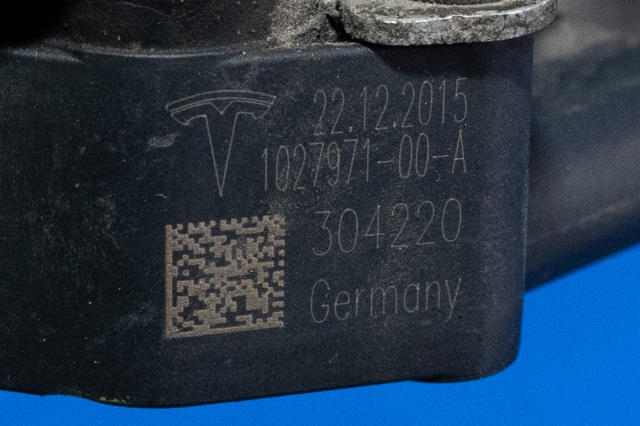 Sensor nivå, venstre bak til Tesla Model X 2016-->> (TESLA|1027971-00-A|)