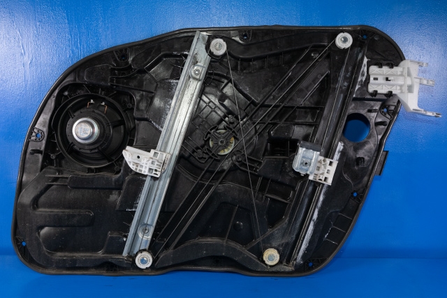 Ruteheis venstre foran til Hyundai i40 2012-2017  (HYUNDAI|82450-3Z010|)