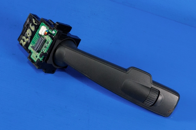 Bryter blink til Volvo V40 2012-2019  (VOLVO|31456045|)