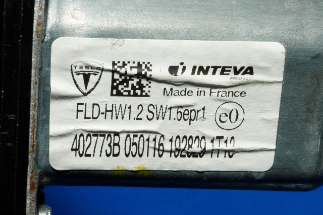 Ruteheis, kun motor, venstre foran til Tesla Model X 2016-->>  