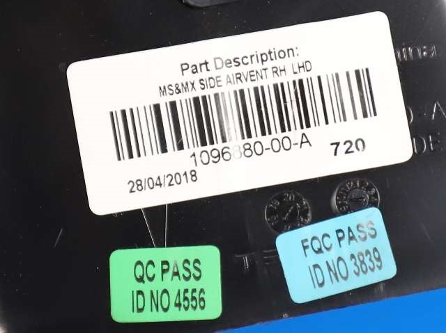 Dashbord friskluftdyse midtkonsoll til Tesla Model S 2016-2021 (Fase 2)