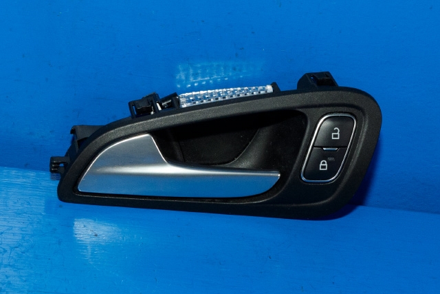 Dørhåndtak inv venst foran til Ford Focus, electric, 2012-2018  