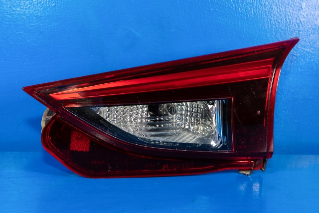 Baklykt høyre indre til Mazda 3, 2016-2019 (Type III, Fase 2)  