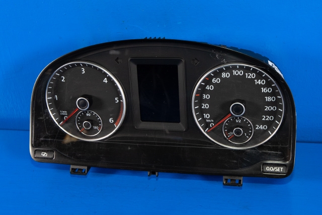 Instrumentpanel til VW Caddy 2010-2015 (Type III, Fase 2) (VAG|2K0 920 865 A|)
