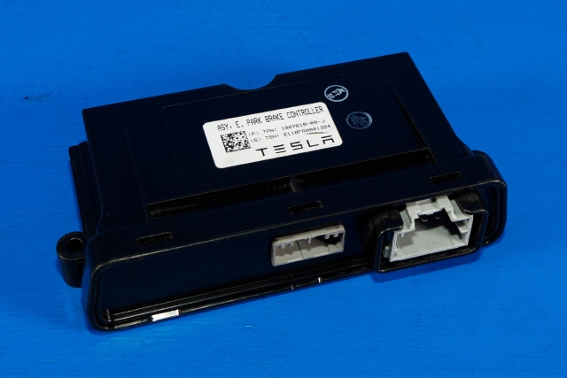 Styreenhet elektrisk parkbrems (EPB - Electric Parking Brake) til Tesla Model S, 2016-2021 (Fase 2)  (TESLA|1007618-00-J)