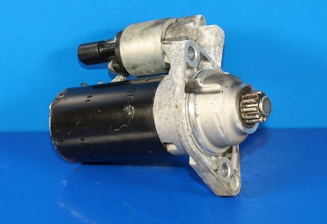 Starter diesel til VW Caddy 2010-2015 (Type III, Fase 2) (BOSCH|0 001 123 028|02Z 911 023 N|)