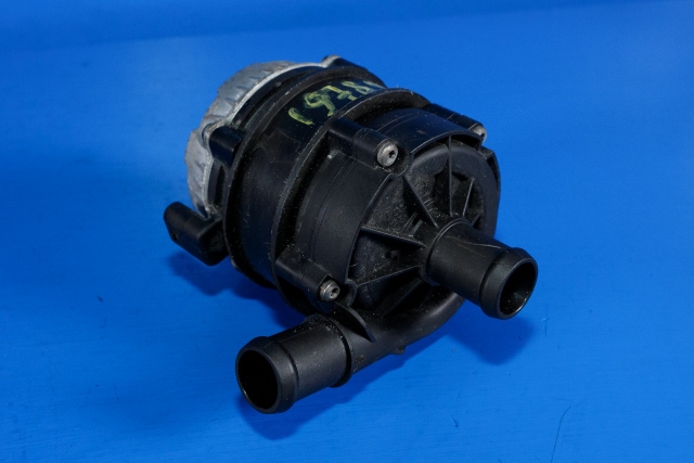 Sirkulasjonspumpe til VW E-Up, 2013-2019  (BOSCH|0 392 024 003)