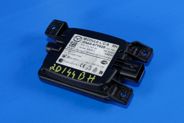 Sensor radar til Mazda 2, 2015-2019 (Type III, Fase 1)  (MAZDA|DA6A-67-Y80B)