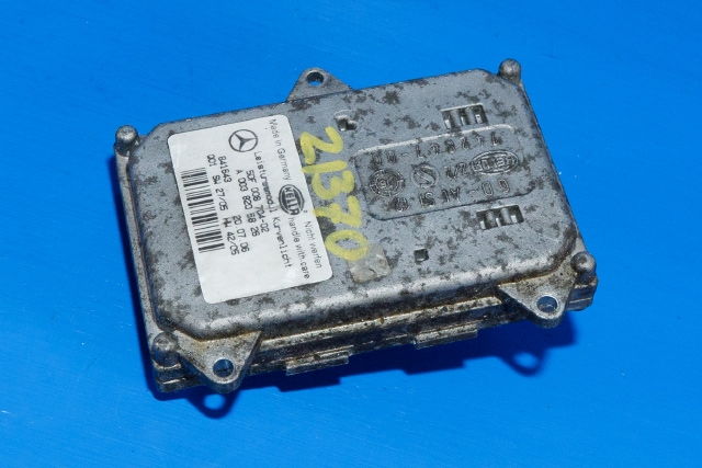 Styreenhet xenon/ballast til Mercedes CLS 2004-2010 (C219) (C219) (HELLA|5DF 008 704-02|A 003 820 58 26|)