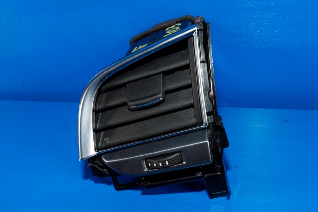 Dashbord friskluftdyse venstre til Mazda 6, 2015-2018 (Type III, Fase 2)  