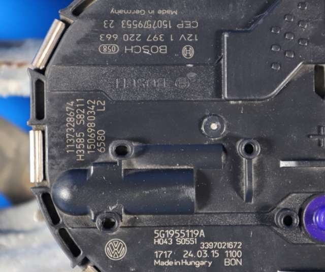 Viskermotor frontrute komplett m/overføring til VW Golf VII 2012-2017 (Fase 1) (VAG|5G1 955 023 C|)