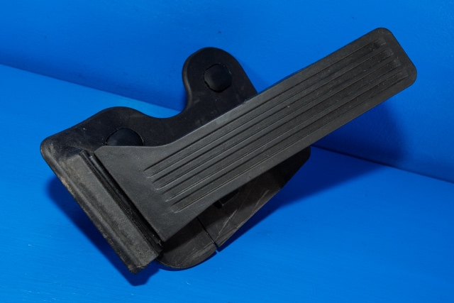 Pedal gass til Mazda 6, 2015-2018 (Type III, Fase 2)  (HELLA|6PV 312 041-18)