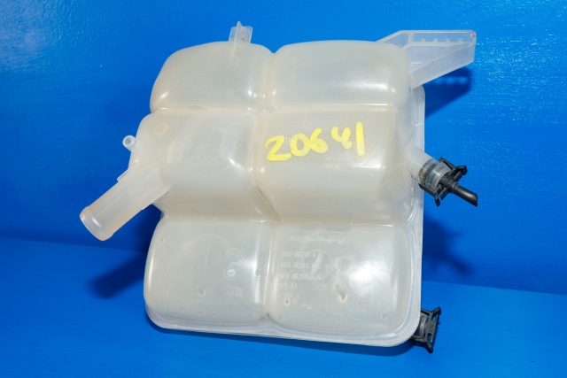 Ekspansjonstank til Ford Transit Connect 2013-2018 Type II, Fase 1  (FORD|8V61-8K218-DE|)