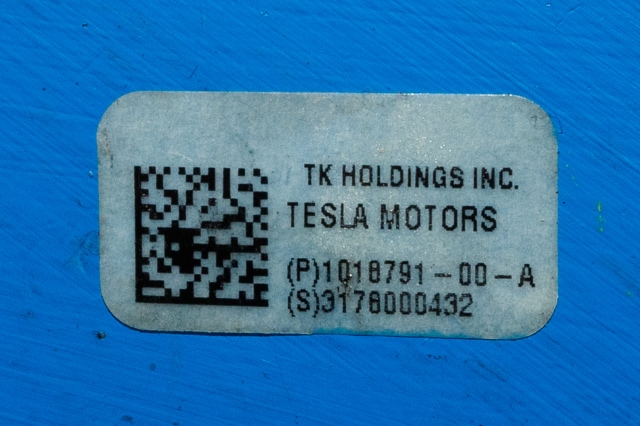 Sikkerhetsbeltelås baksete til Tesla Model S 2013-2016 (Fase 1)  (TESLA|1018791-00-A|)