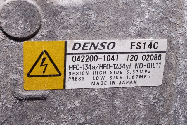 Aircondition kompressor hybrid til Toyota Yaris 2012-2014 (Type III, Fase 1)  (DENSO|042200-1041|)
