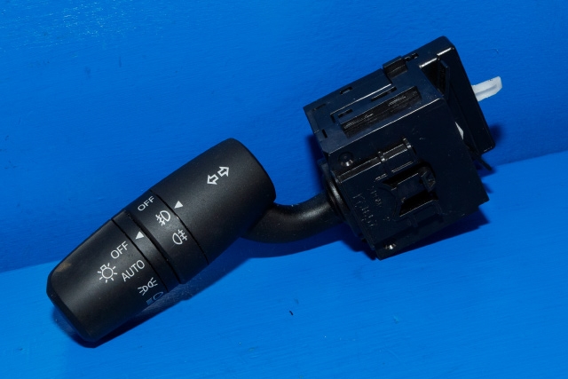Bryter blink til Mazda 6, 2015-2018 (Type III, Fase 2)  (MAZDA|BAEK-17J686)