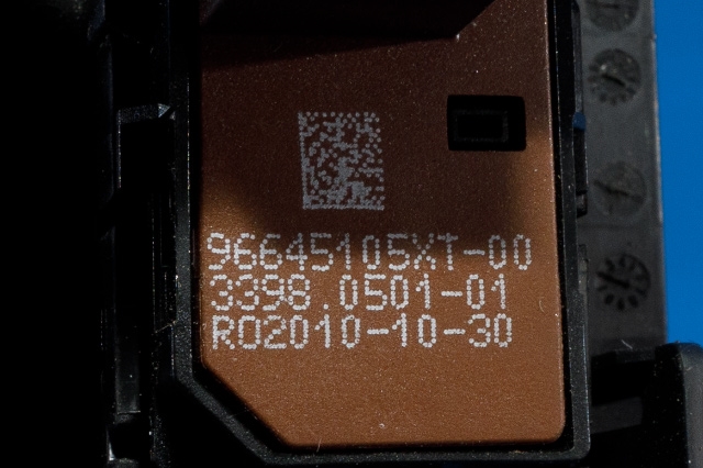 Bryter (ESP - Electronic Stability Program) til Citroën DS3 2010-2019  (CITROEN|96 645105 XT-00|)