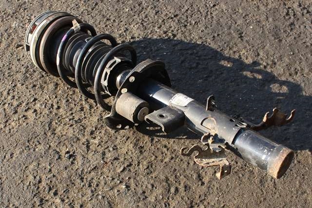 Fjærbein høyre bak til Land Rover Range Rover, Evoque, 2011-2019 (Type I)  (LAND ROVER|BJ32-18080-AD)