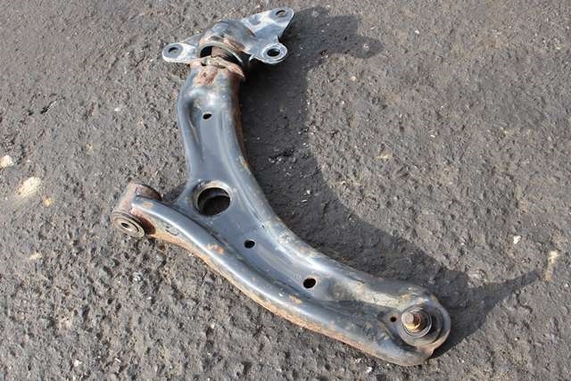 Bærebru venstre foran nedre til Honda Jazz, 2009-2015 (Type II)
